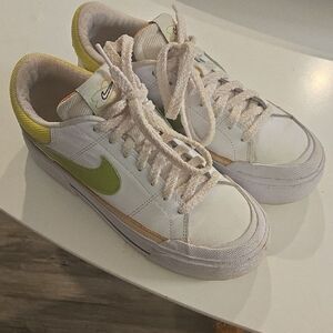 Nike Women's White and Green Sneakers